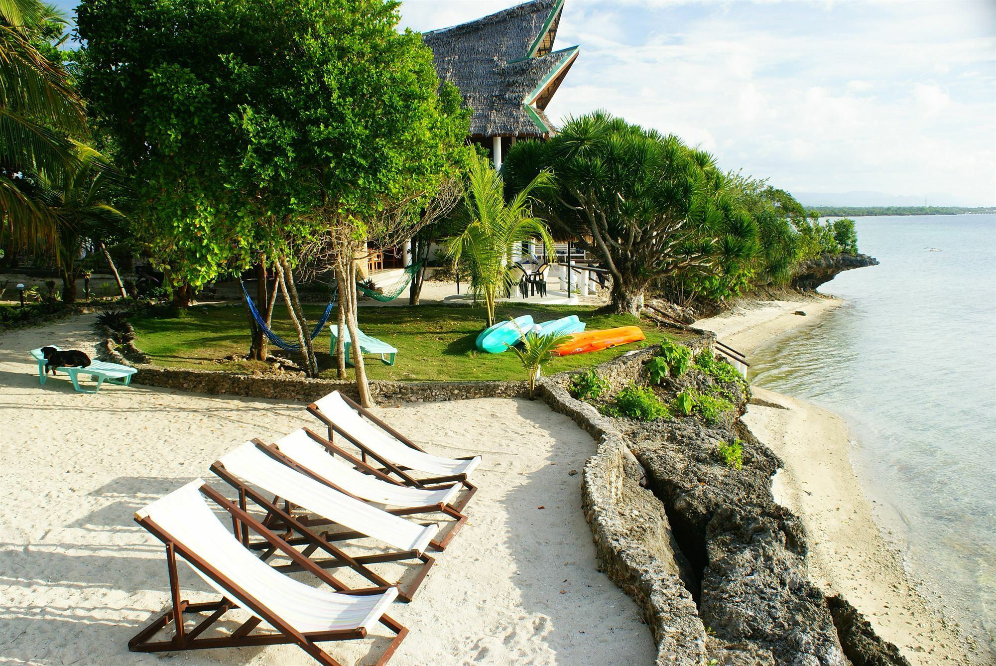Asian Belgian Dive Resort Моалбоал Экстерьер фото